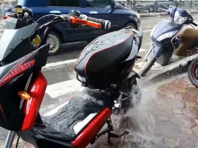 Một số lưu ý trước khi rửa xe máy điện