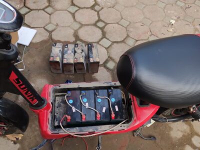 bộ phận xe điện nhanh bị hư hỏng